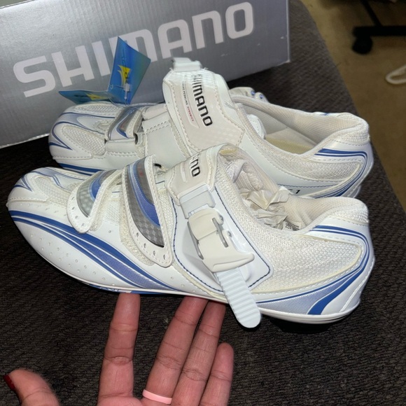 NWT! Shimano Bicycle Shoes sz 8.5 - Picture 1 of 5